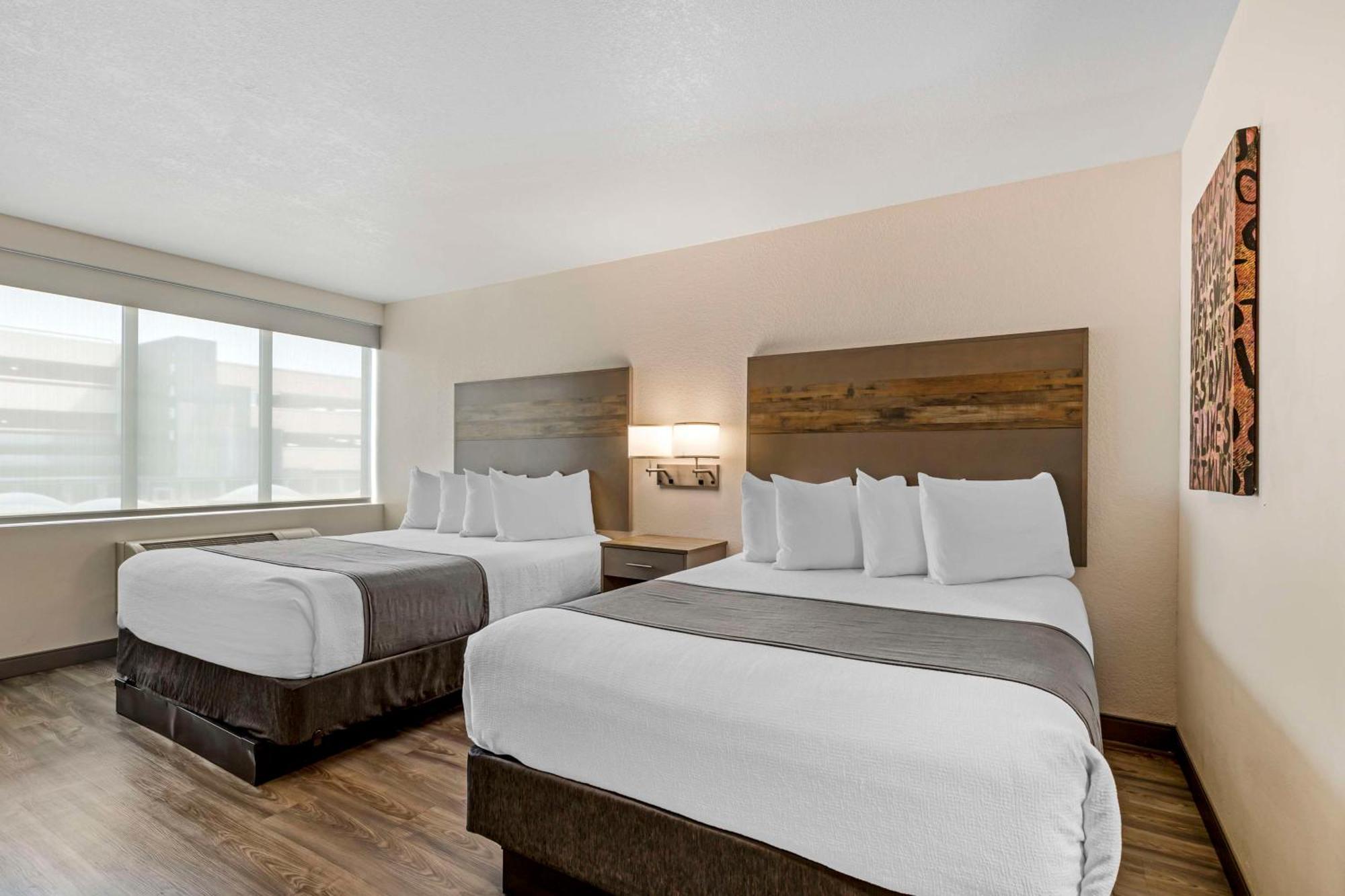 Best Western Plus Executive Residency Waterloo & Cedar Falls Exterior foto