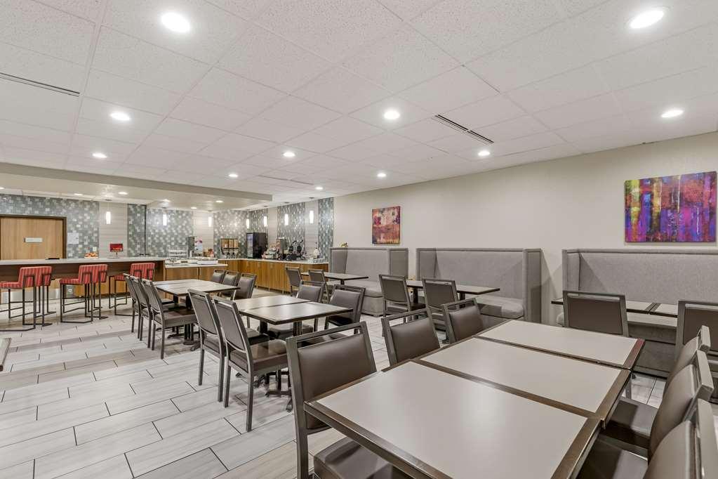 Best Western Plus Executive Residency Waterloo & Cedar Falls Restaurante foto
