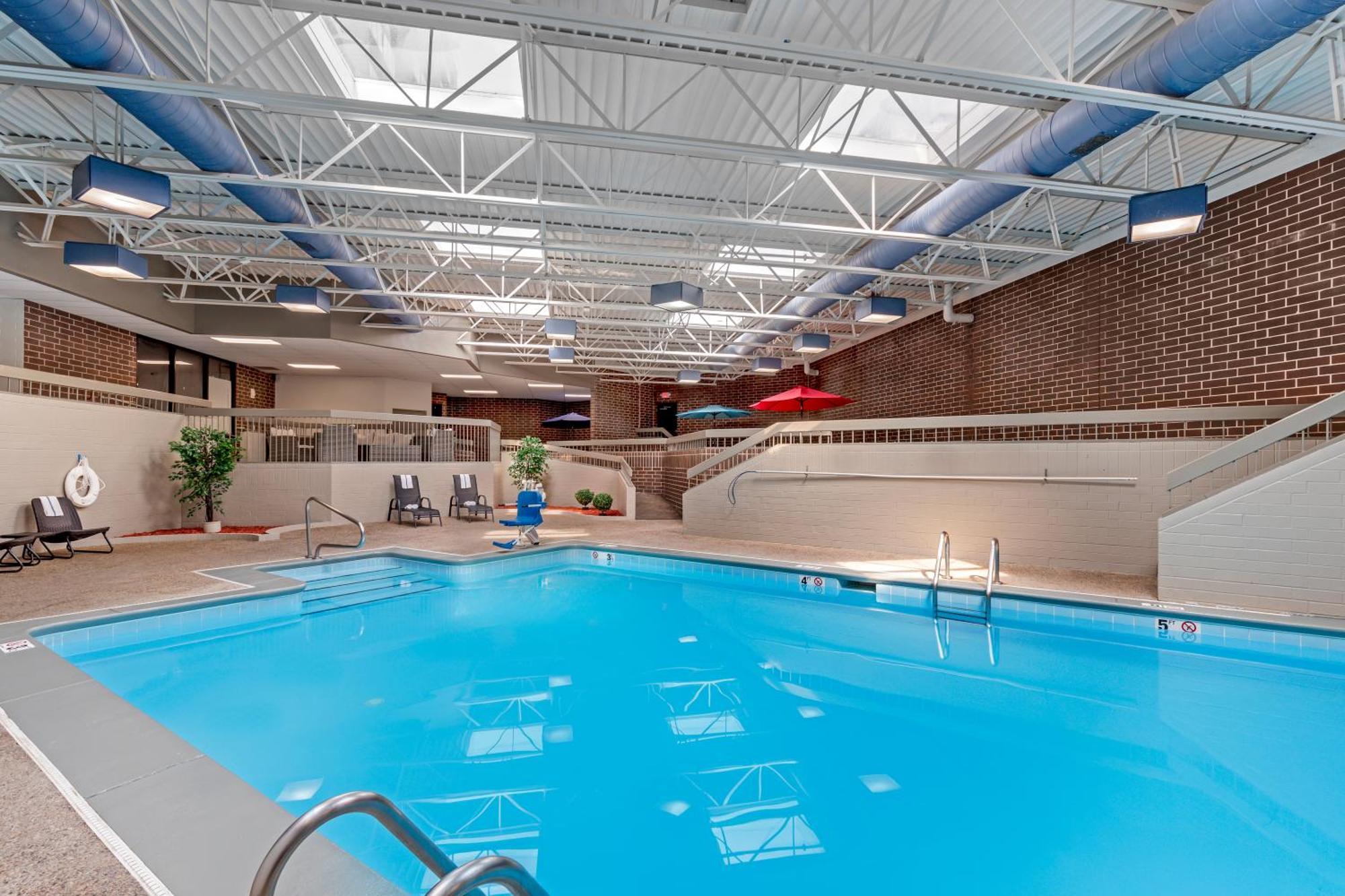 Best Western Plus Executive Residency Waterloo & Cedar Falls Exterior foto